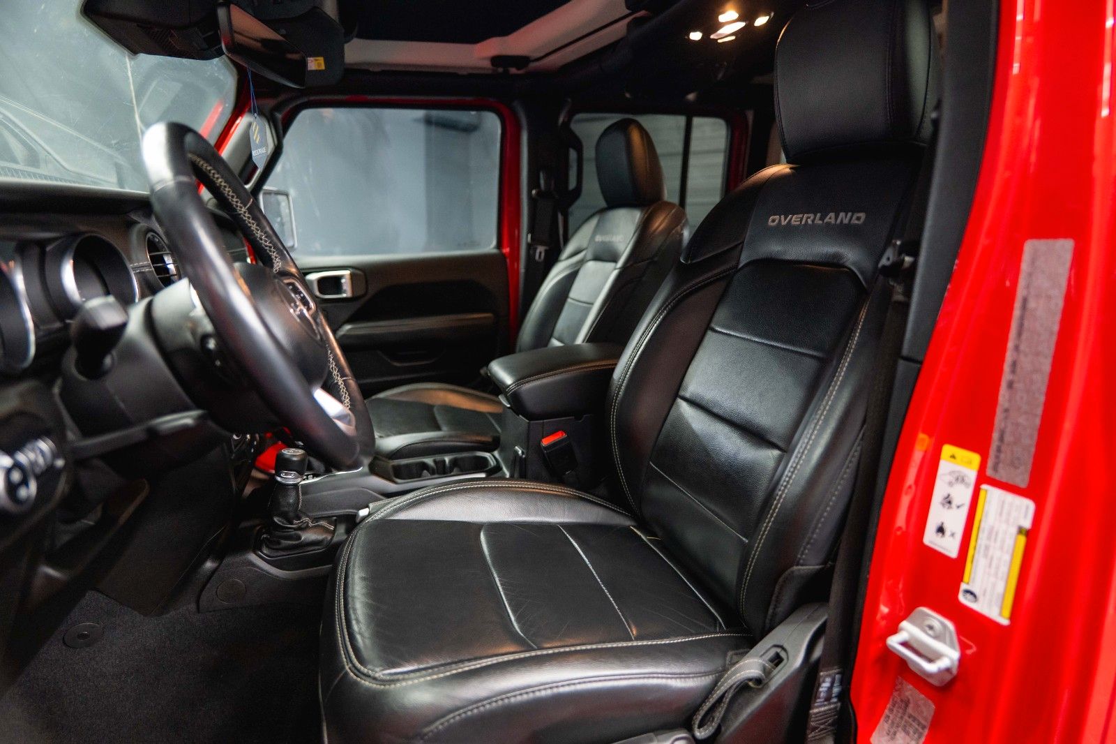 Fahrzeugabbildung Jeep Wrangler Unlimited Sahara OVERLAND 4x4 *LED*ACC*