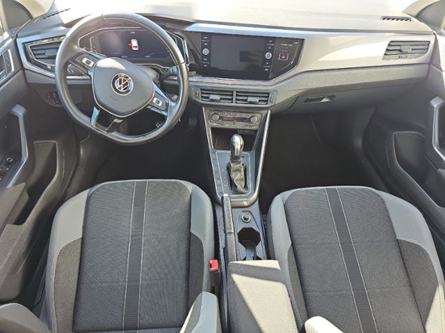 Fahrzeugabbildung Volkswagen Polo 1,5 l TSI HIGHLINE DSG LED NAVI ACC KAMERA