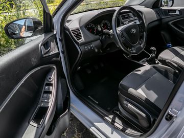 Hyundai i20 YES! Plus Navi Kamera Spurhalteassistent
