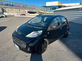 Peugeot 107 NEOPATENTATI - gebrauchte Peugeot 107 aus dem Jahr 2011