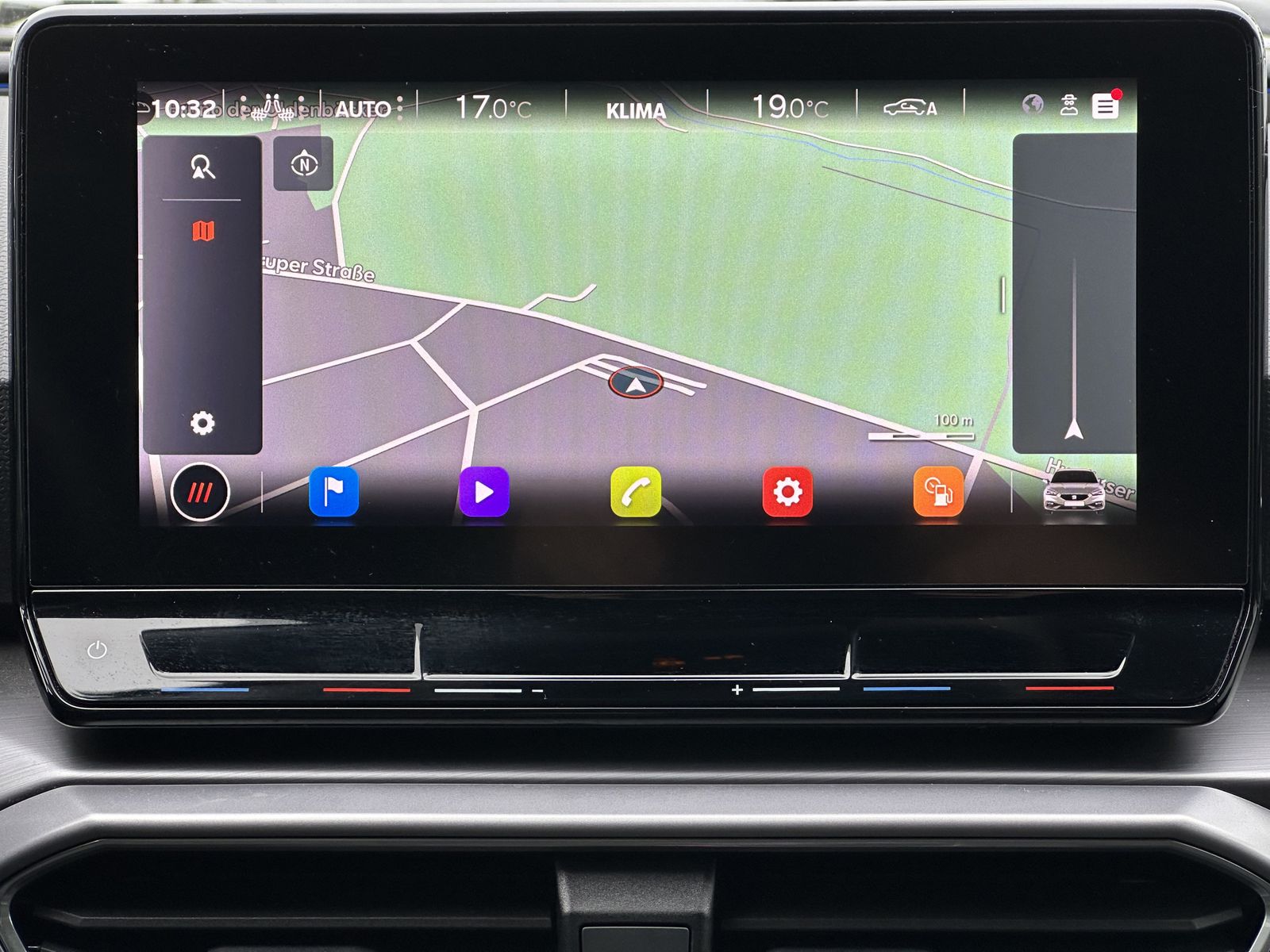 Fahrzeugabbildung SEAT Leon SpT 2.0 TDI DSG FR NAV+LED+ACC+AHK+VCOCKPIT