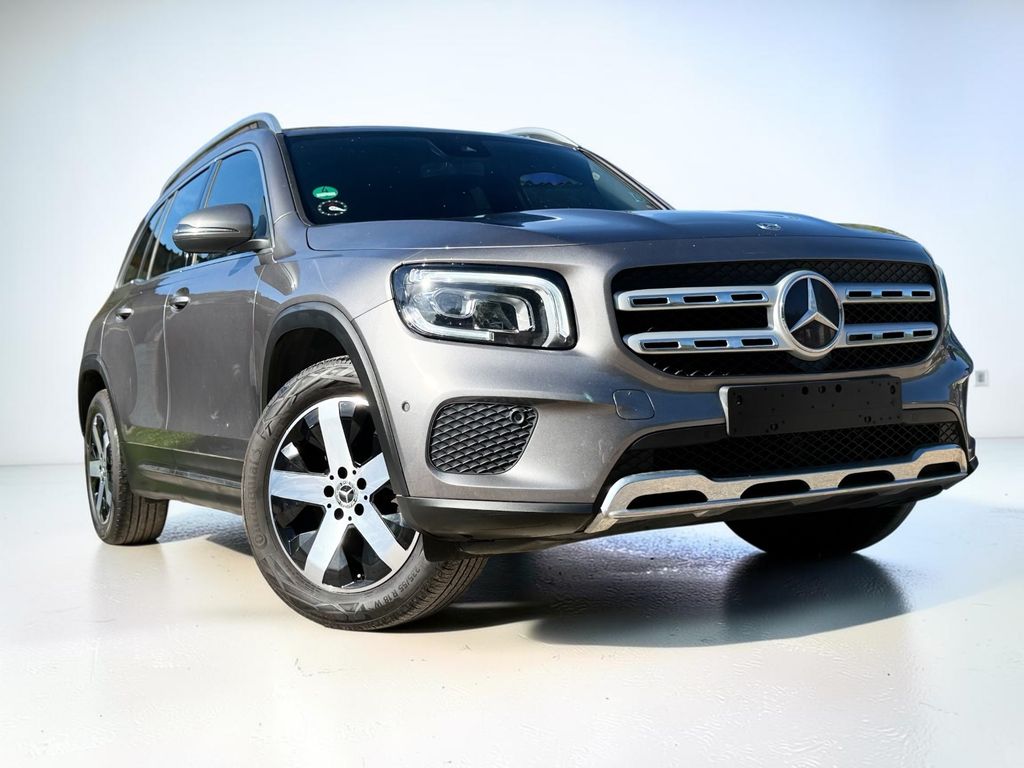 Image of Mercedes-Benz GLB 220