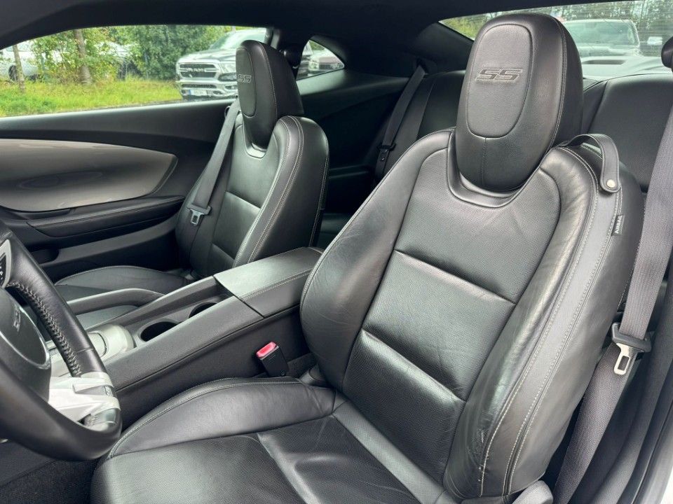 Fahrzeugabbildung Chevrolet Camaro 6.2 V8 SS Leder Schiebedach 20 Automatik