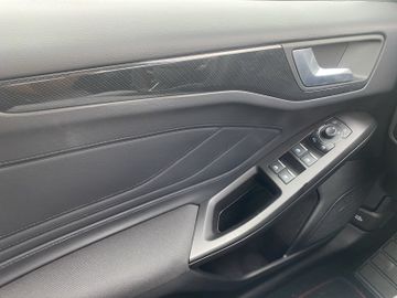 Ford FOCUS ST-LINE X 5W 1.0T 155 MH AHK+Kam.+KeyLess