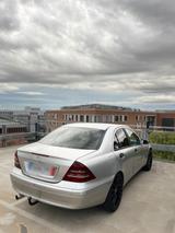 Mercedes-Benz Mercedes c class 220 - Mercedes-Benz 220 in Frankfurt (Main)