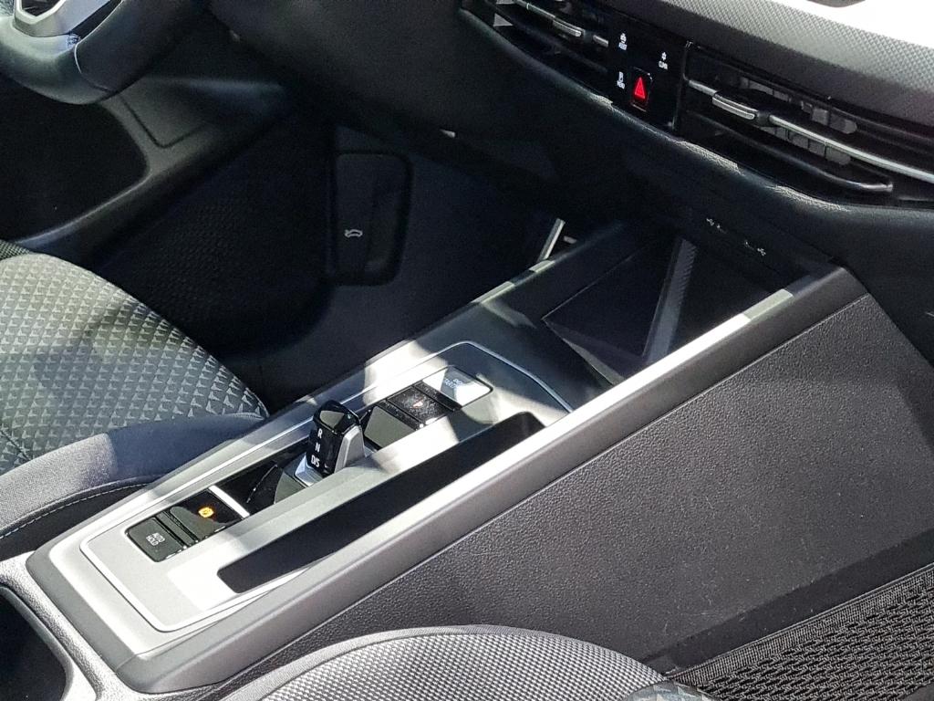 Volkswagen Golf 1.0 eTSI Active DSG*ACC*LANE-ASSIST*LED*, миниатюра 7