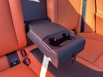 2025 BMW M5 — миниатюра 32