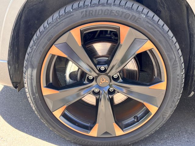 Ateca 2.0TSI DSG 4Drive *AHK+BEATS+PANO+ACC+NAVI