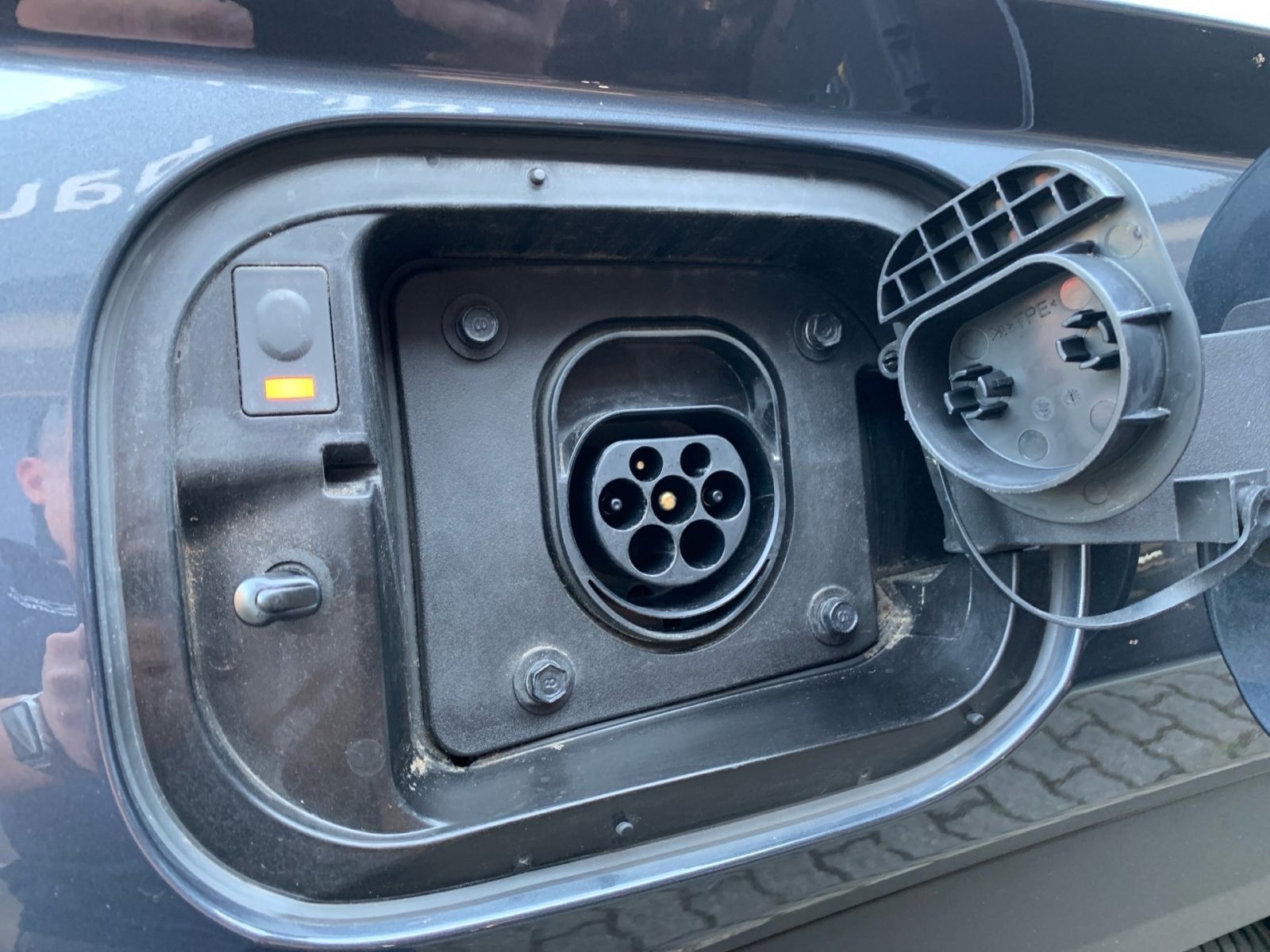 Fahrzeugabbildung Hyundai TUCSON 1.6 T-GDI Trend Plug-In Hybrid 4WD AHk