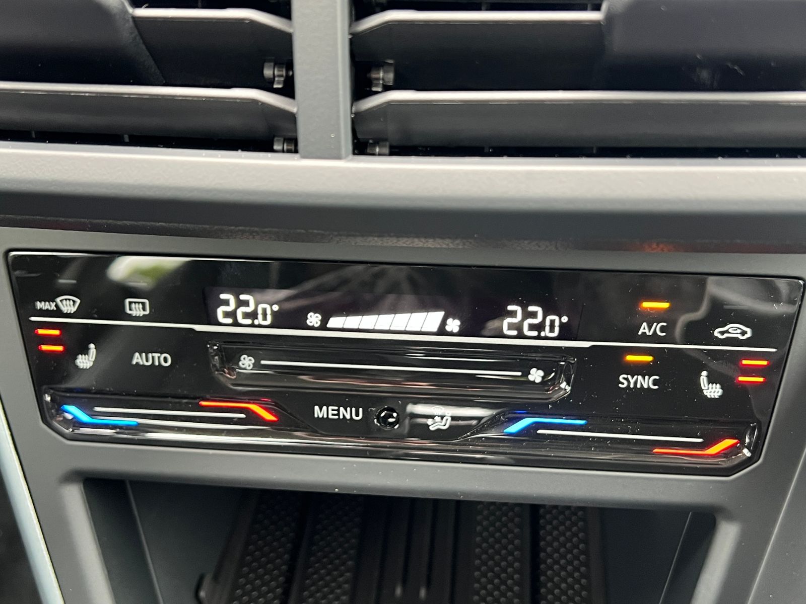 Fahrzeugabbildung Volkswagen Polo GOAL 1.0 TSI DSG *LED, App-Connect, 16"-LM*