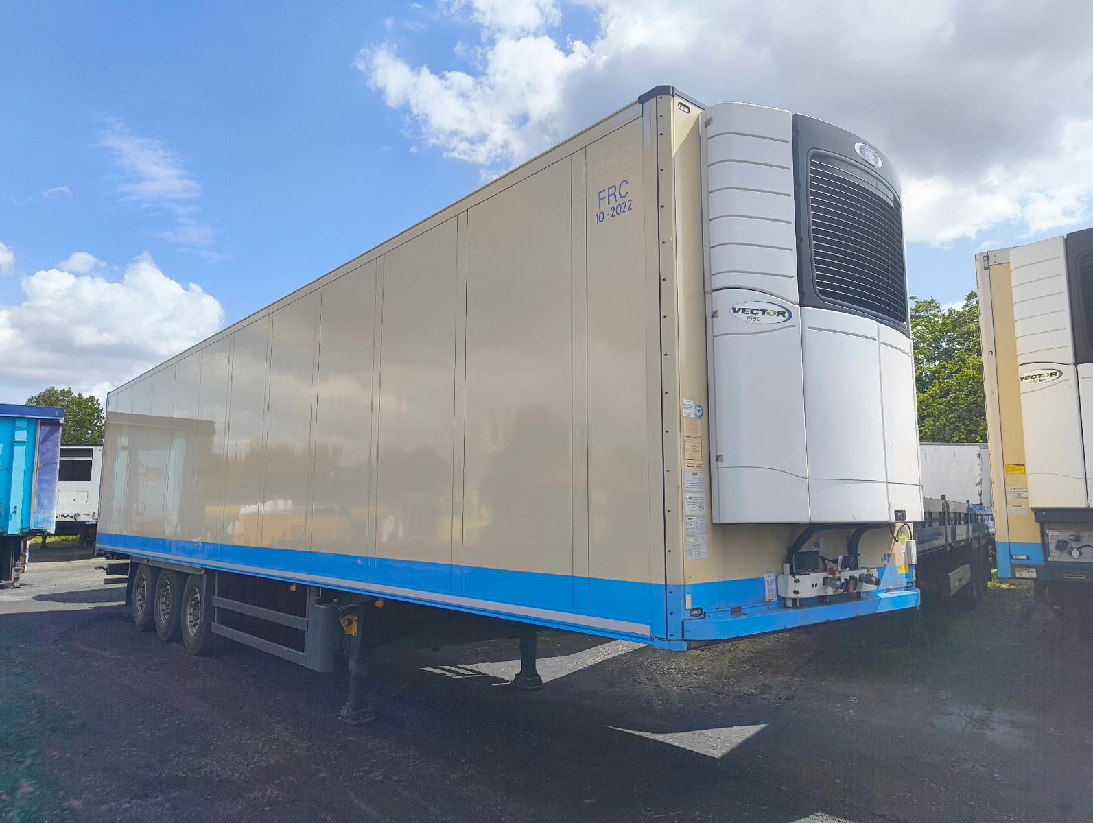 Schmitz Cargobull SKO24 / Kühlkoffer Doppelstock Vector 1550