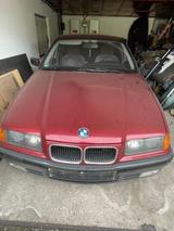 BMW E36 318 i - BMW 318: Limousine, E36