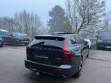 Volvo V60 T8 Inscription Hybrid AWD,Ahk,Pano,Leder - Volvo: V6
