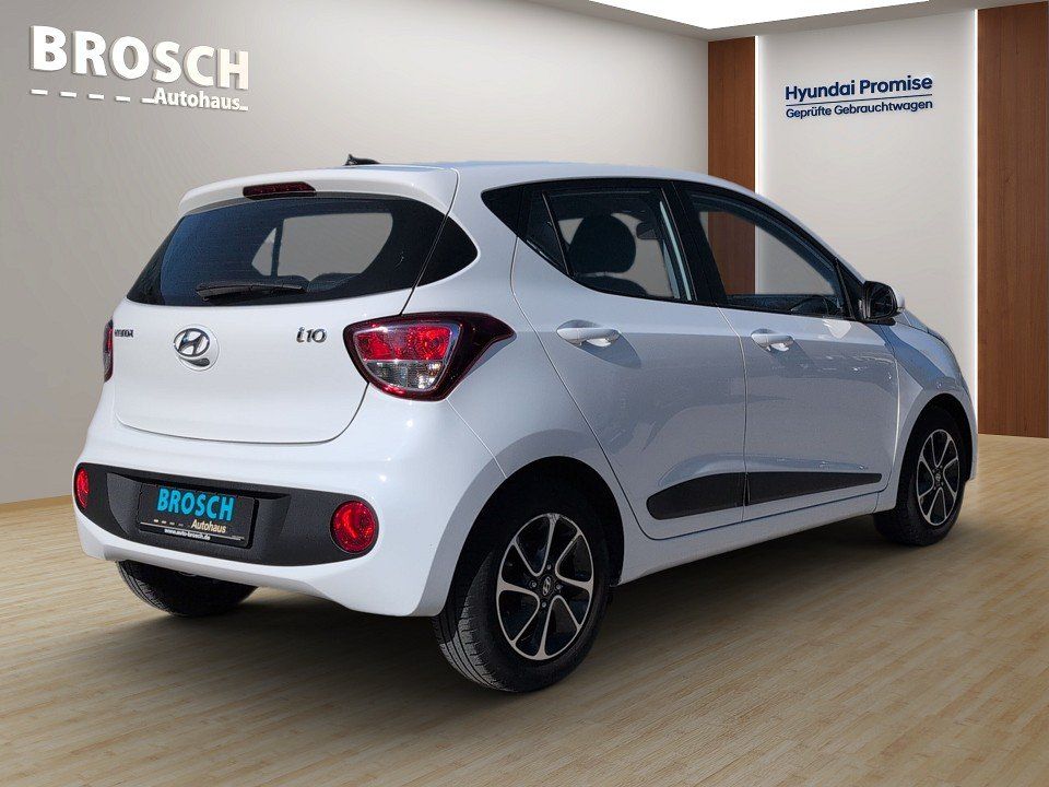 Fahrzeugabbildung Hyundai i10 1.2 PASSION GARANTIE LKHZ+SHZ+KLIMA+TEMPOMAT
