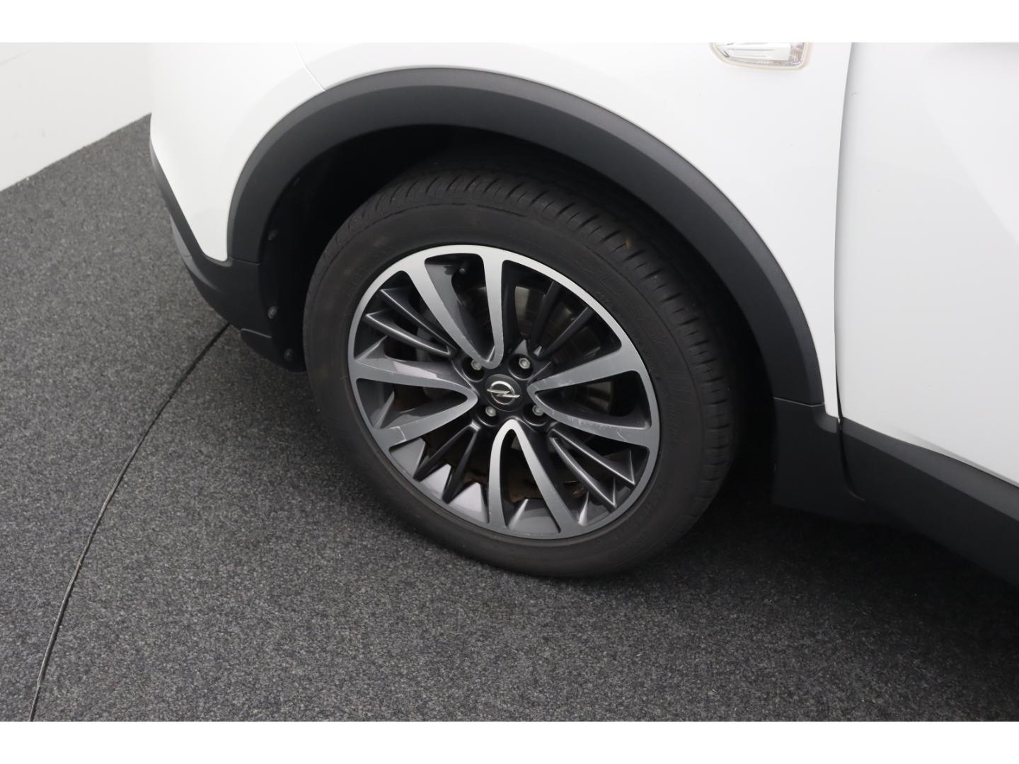 Opel Crossland 1.2 AHK Einparkhilfe DAB