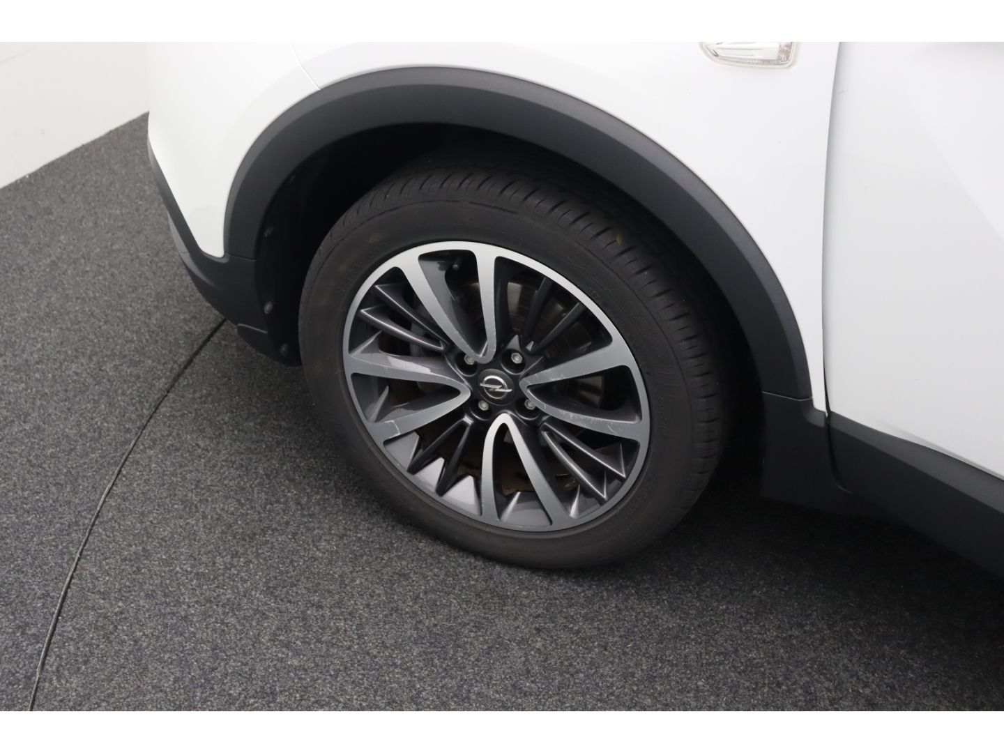 Fahrzeugabbildung Opel Crossland 1.2 AHK Einparkhilfe DAB