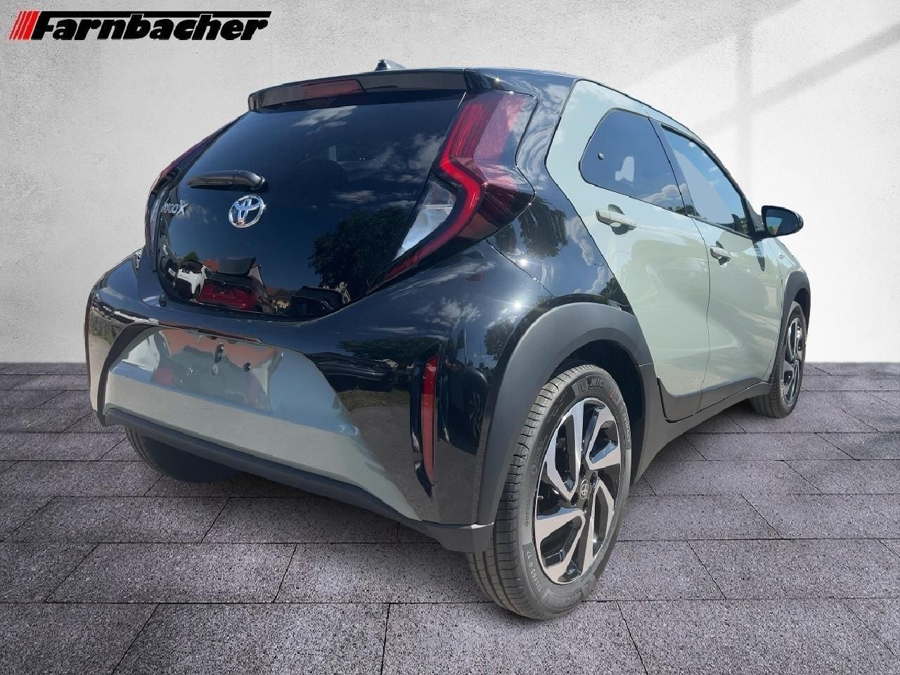 Fahrzeugabbildung Toyota AYGO X Teamplayer 5 M/T