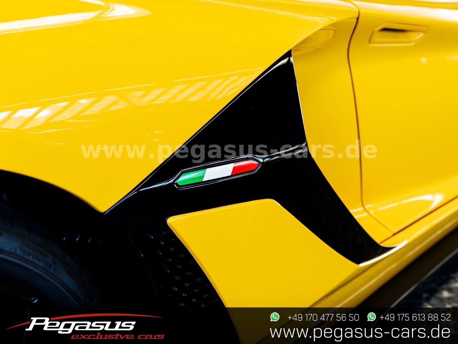 LAMBORGHINI Aventador - 21