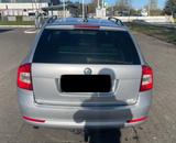 Skoda Octavia 1.6 TDI Elegance Combi Elegance - Skoda Octavia Elegance mit Diesel-Antrieb
