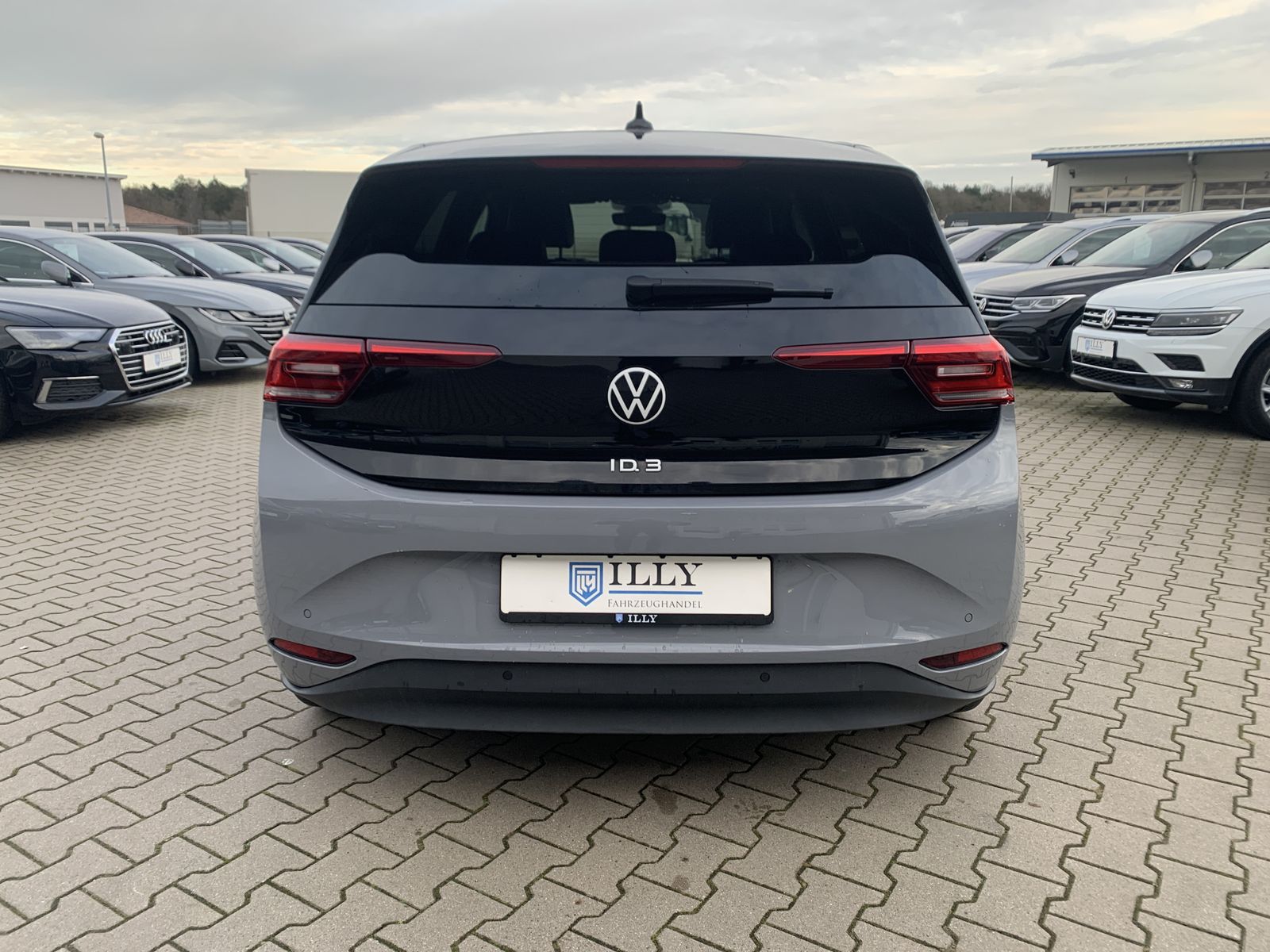 Fahrzeugabbildung Volkswagen ID.3 Pro Performance 150 kW Tech*LED-Matrix*pano