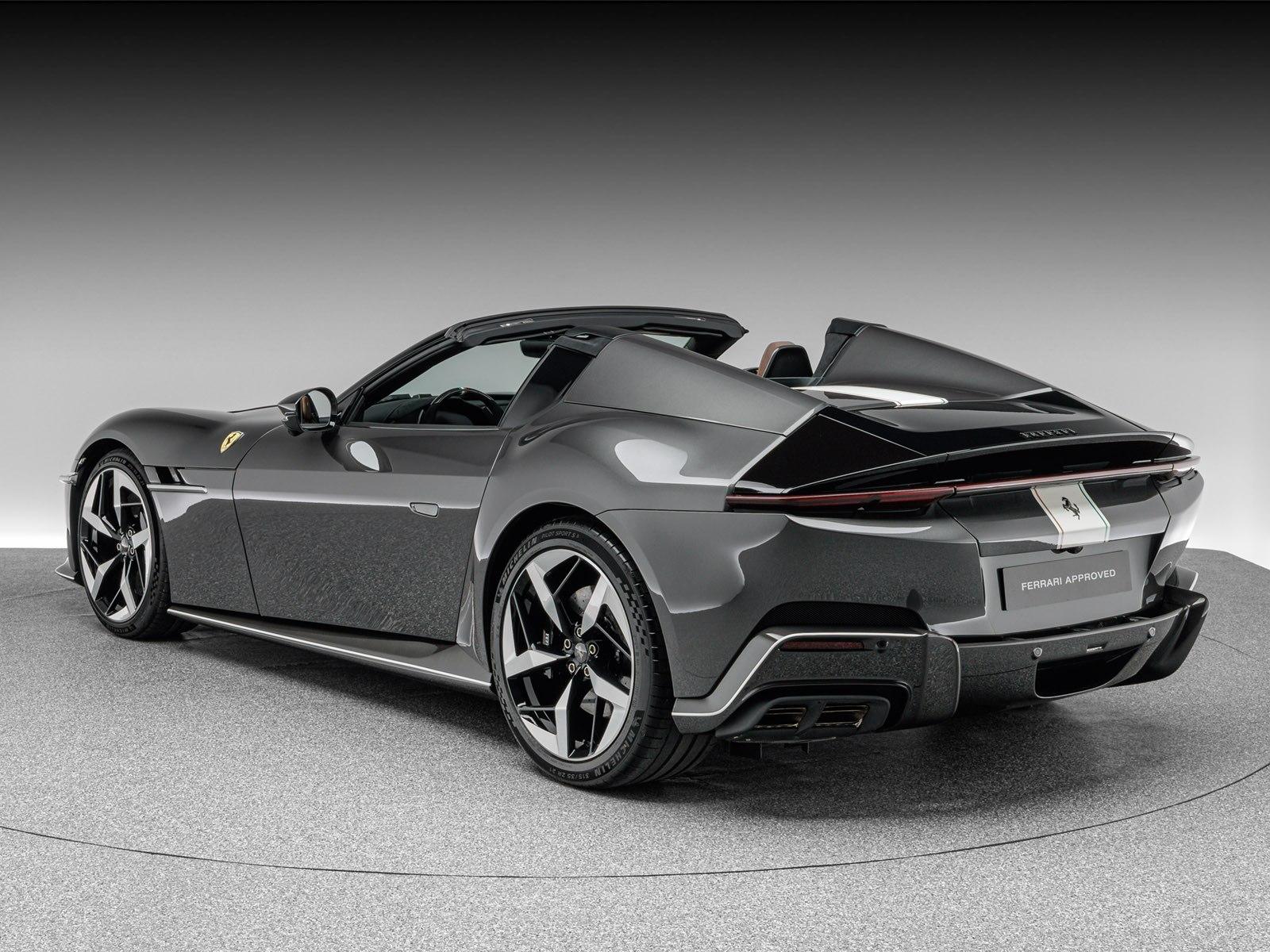 Ferrari 12Cilindri Spider Atelier