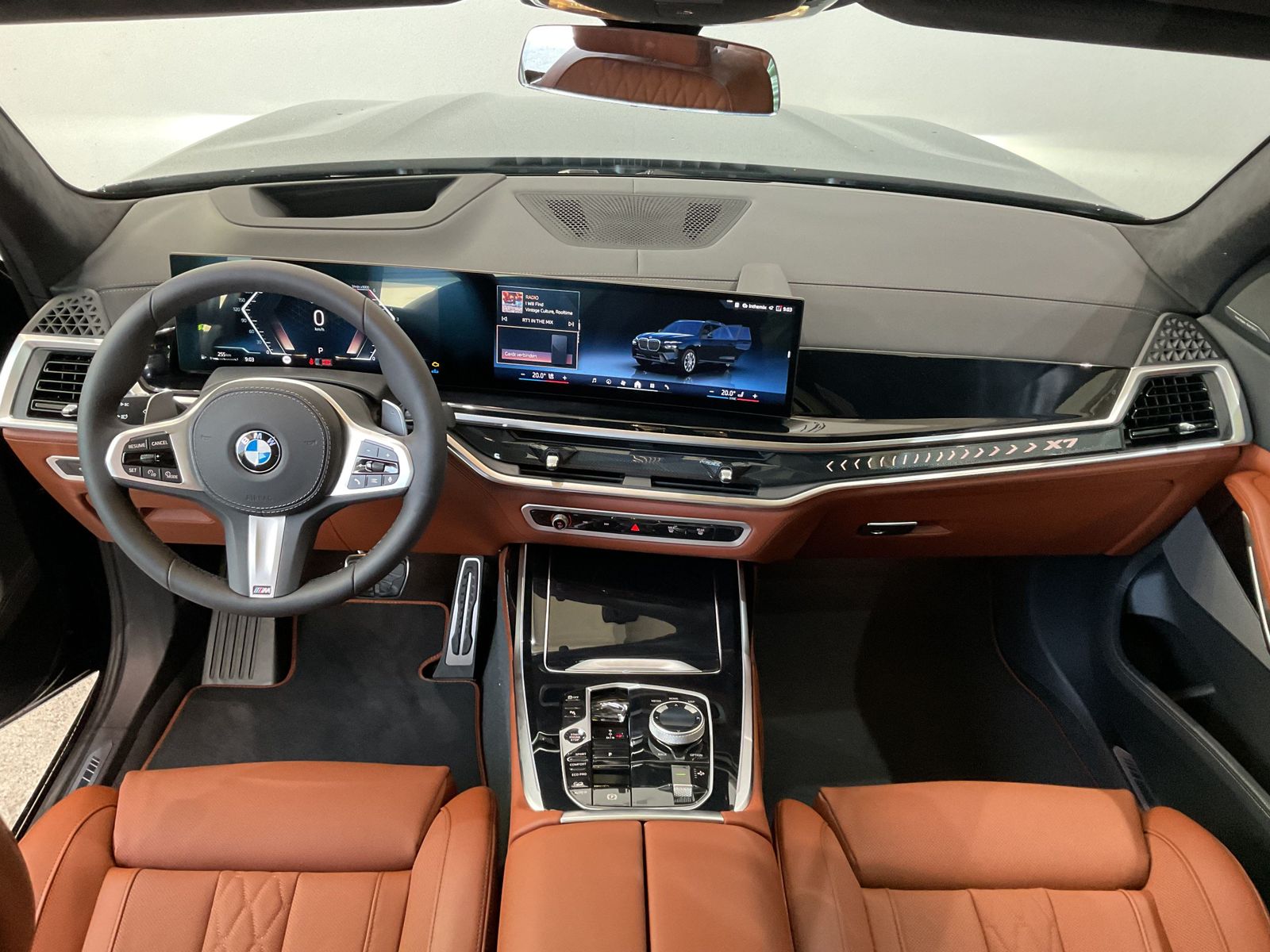 Fahrzeugabbildung BMW X7 xDrive40d Sitzbelüftung, H&K Hifi, AHK DAB