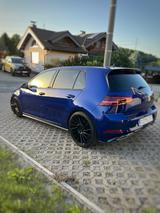 Volkswagen Golf VII 2.0 TDI R-Line Highline  - Volkswagen Golf Limousine R line mit Diesel-Antrieb
