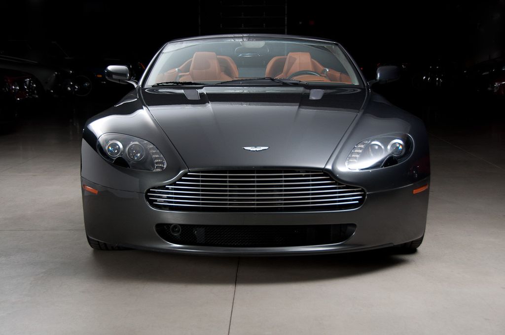Aston Martin V8 Vantage