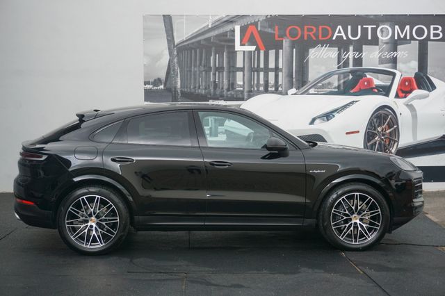 Porsche Cayenne Coupe E-Hybrid*SportDesign *21 "*Matrix*