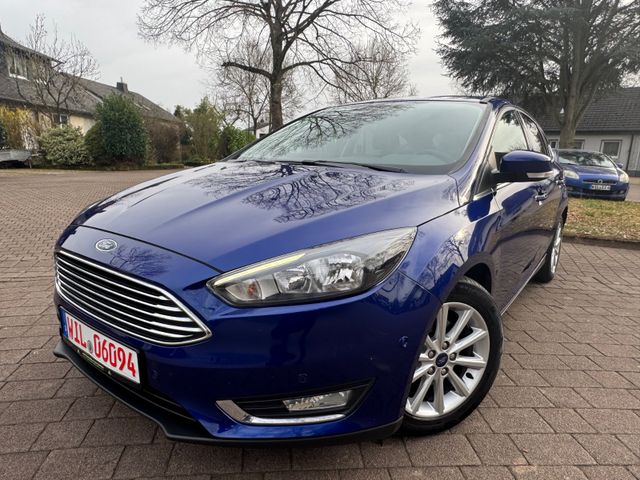 Ford Focus Lim. Titanium*LEDER*NAVI*PDC*SOUND*1.Hand