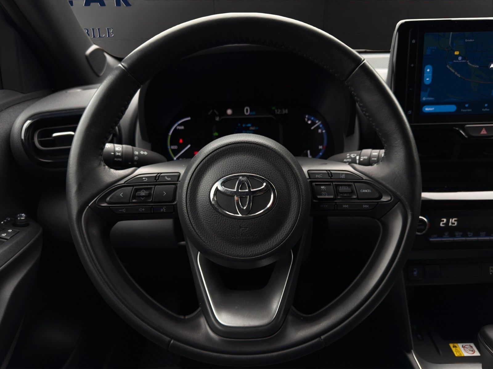 Fahrzeugabbildung Toyota Yaris Cross Hybrid *Team-D*Bhz-Lenkrad*RFK*ACC*