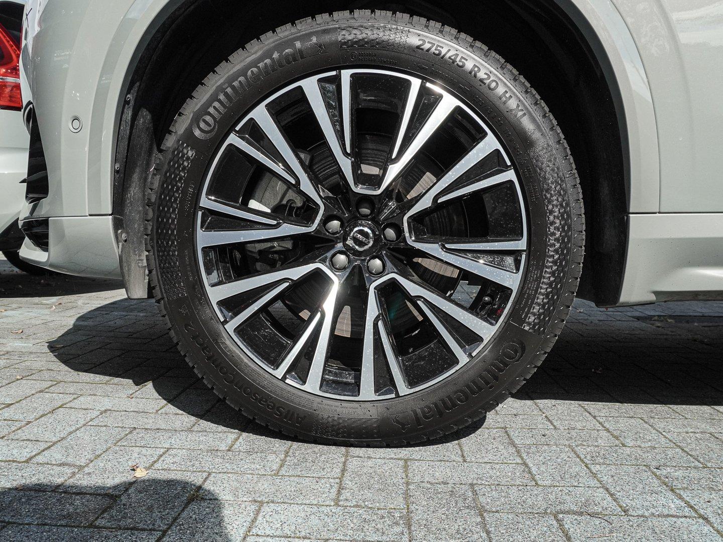Volvo XC90 T8 AWD Plus Dark Plug-in Hybrid NAPPA PANO