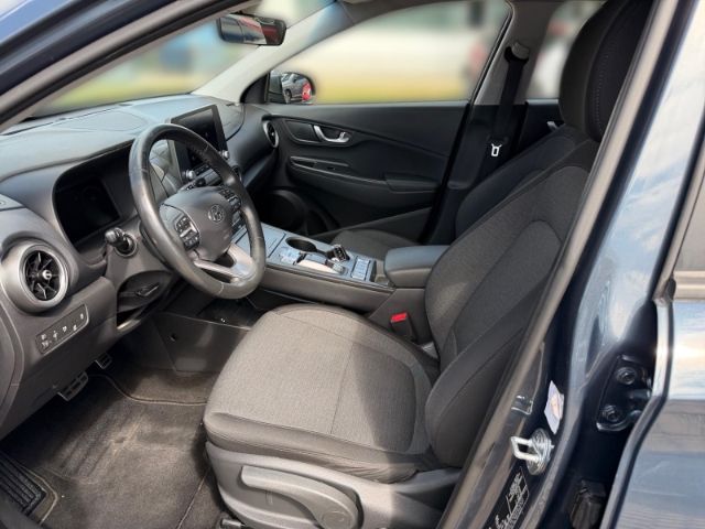Fahrzeugabbildung Hyundai KONA Select Elektro 2WD +KLIMA+CARPLAY+RFK+PDC+U