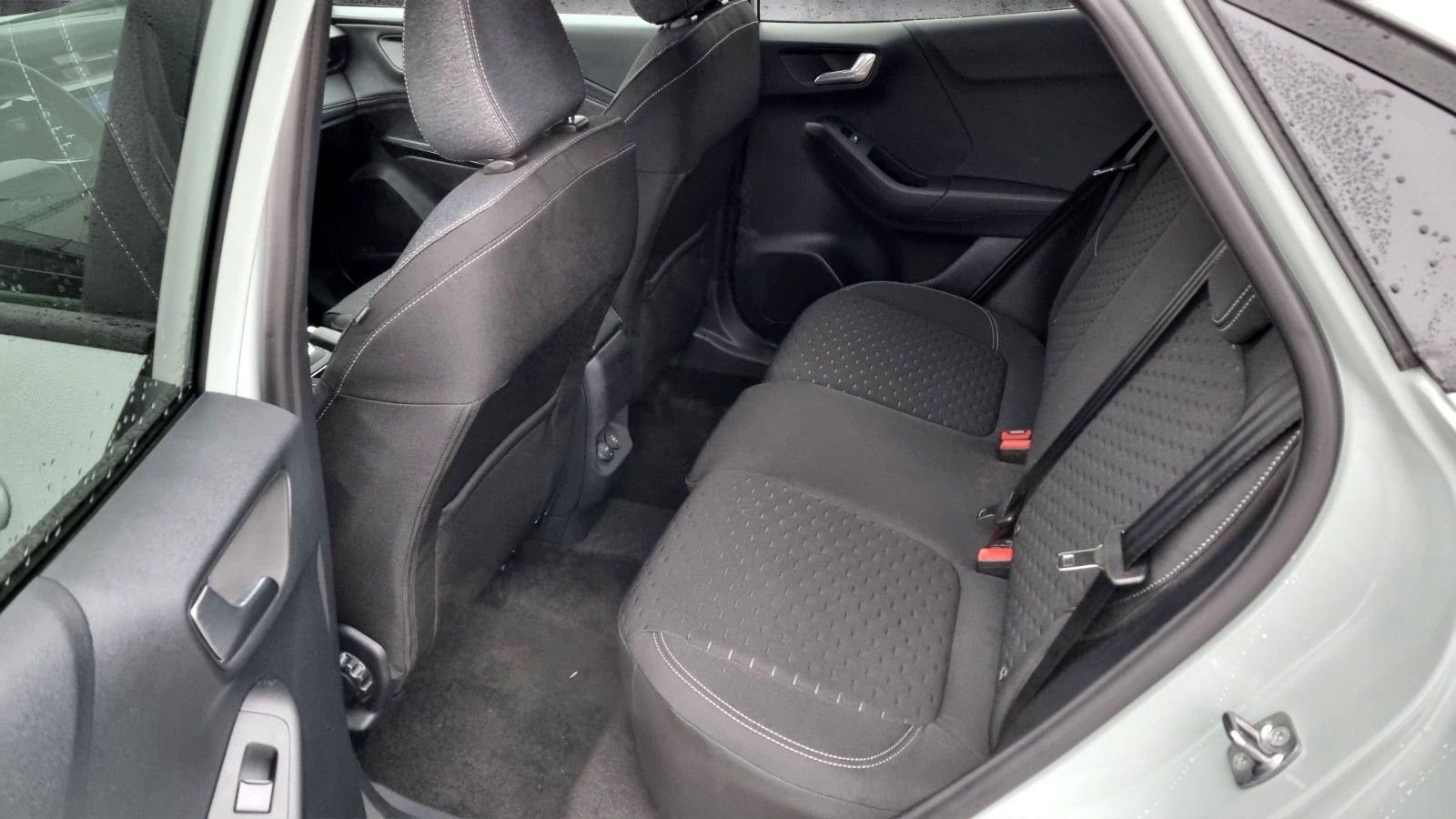 Fahrzeugabbildung Ford Puma Titanium