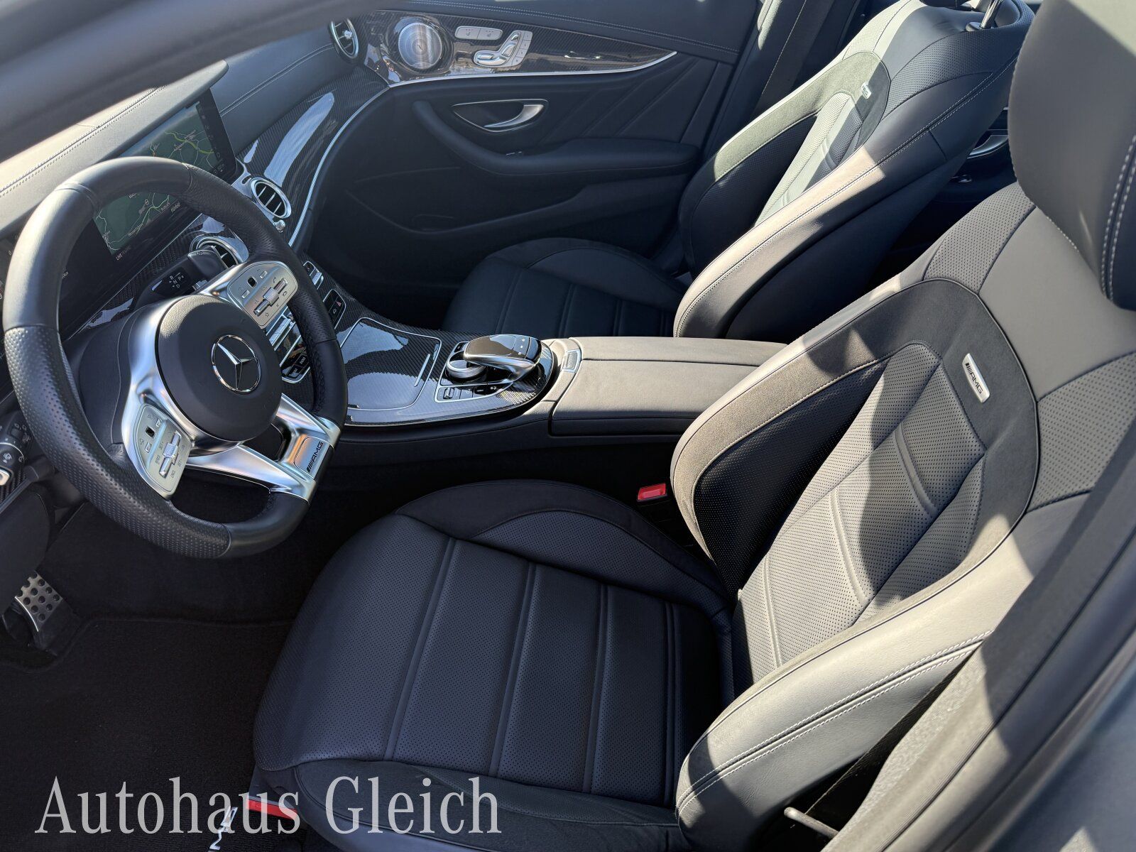 Fahrzeugabbildung Mercedes-Benz Mercedes-AMG E 53 4MATIC+ T-Modell MultiBeam/AMG