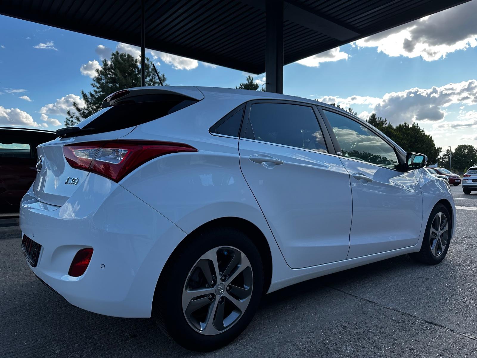 Hyundai i30 blue Passion Plus "KAMERA"NAVI"SHZ"LHZ"