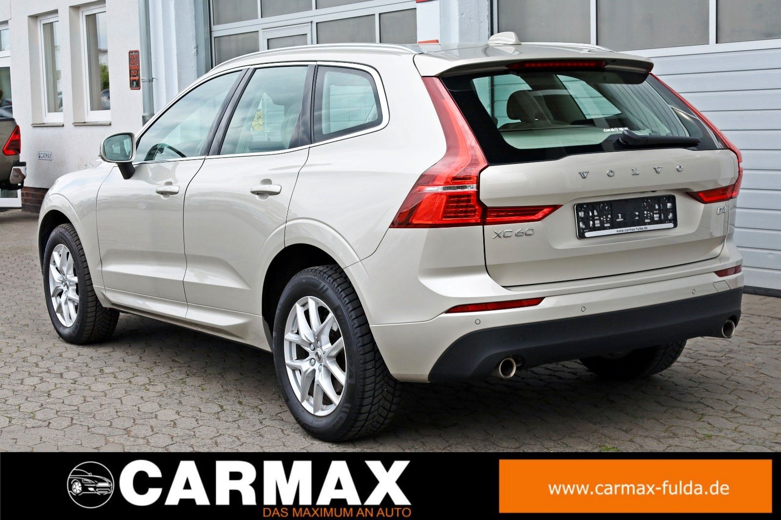 Fahrzeugabbildung Volvo XC60 Momentum Pro Leder,Navi,LED,SH,IntelliSafe