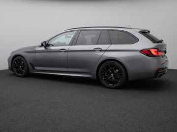 Fahrzeugabbildung BMW 520d xD M Sport Laser Kamera HUD DAB HiFi AHK