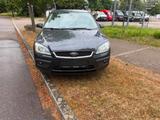 Ford Focus Lim. Ghia*TOP ZUSTAND*KLIMAAUT*1HAND - Ford Focus aus 2006: Ghia