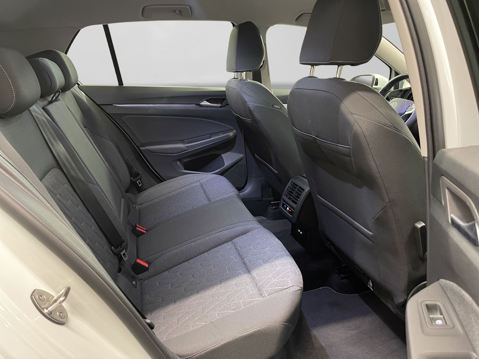 Volkswagen Golf - Bild 6