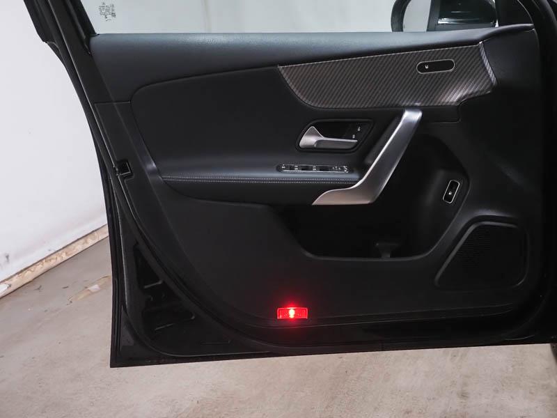 Mercedes-Benz A 250 e mit EQ Hybrid Technologie 360 AUT Kam.
