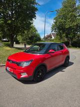 Ssangyong Tivoli 1.6 e-XGi 160 SAPPHIRE 2WD SAPPHIRE - gebrauchte Ssangyong Tivoli aus dem Jahr 2016