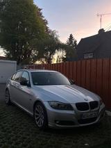 BMW Bmw 318d E90 LCI - BMW 318 Limousine E90 mit Diesel-Antrieb