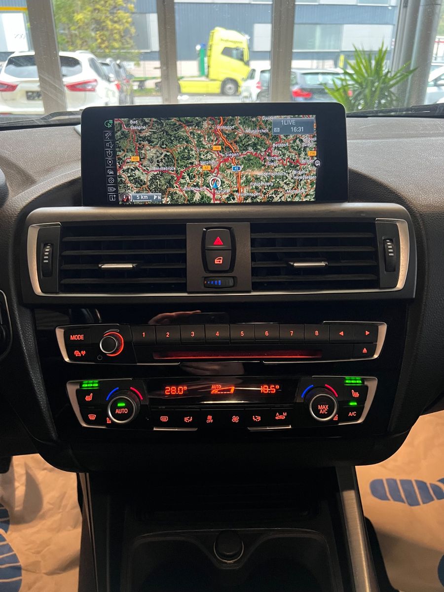 Fahrzeugabbildung BMW 120 i M Sport Paket *NAVI *SITZHEIZUNG