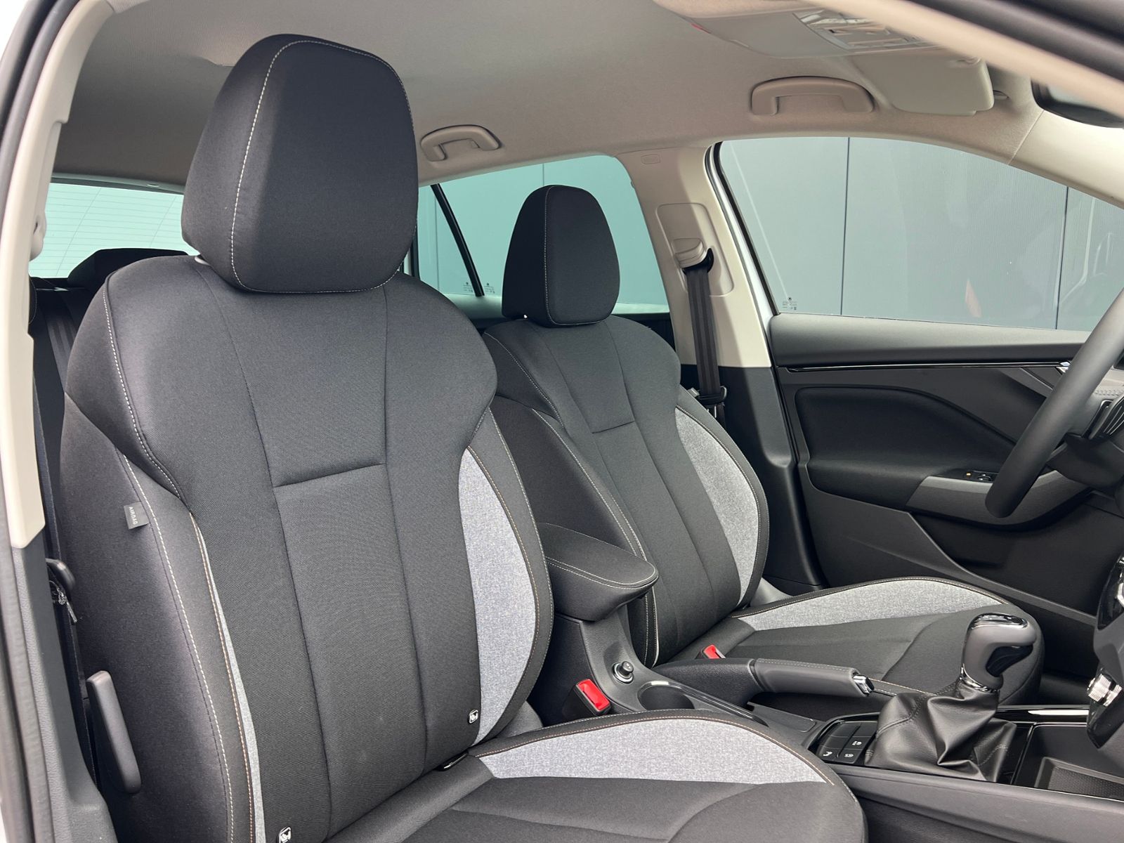 Fahrzeugabbildung SKODA Scala Selection 1.0 TSI DSG *ACC, Sitzhzg., 16'-