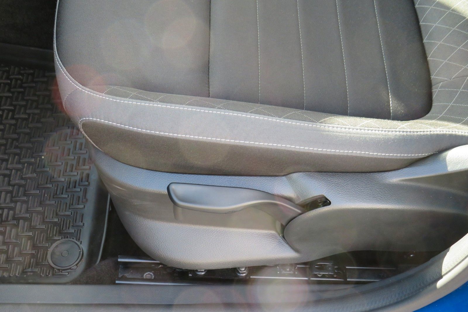 Fahrzeugabbildung SKODA Fabia Combi Ambition SITZH. GRA PDC NAVI APP 1.H