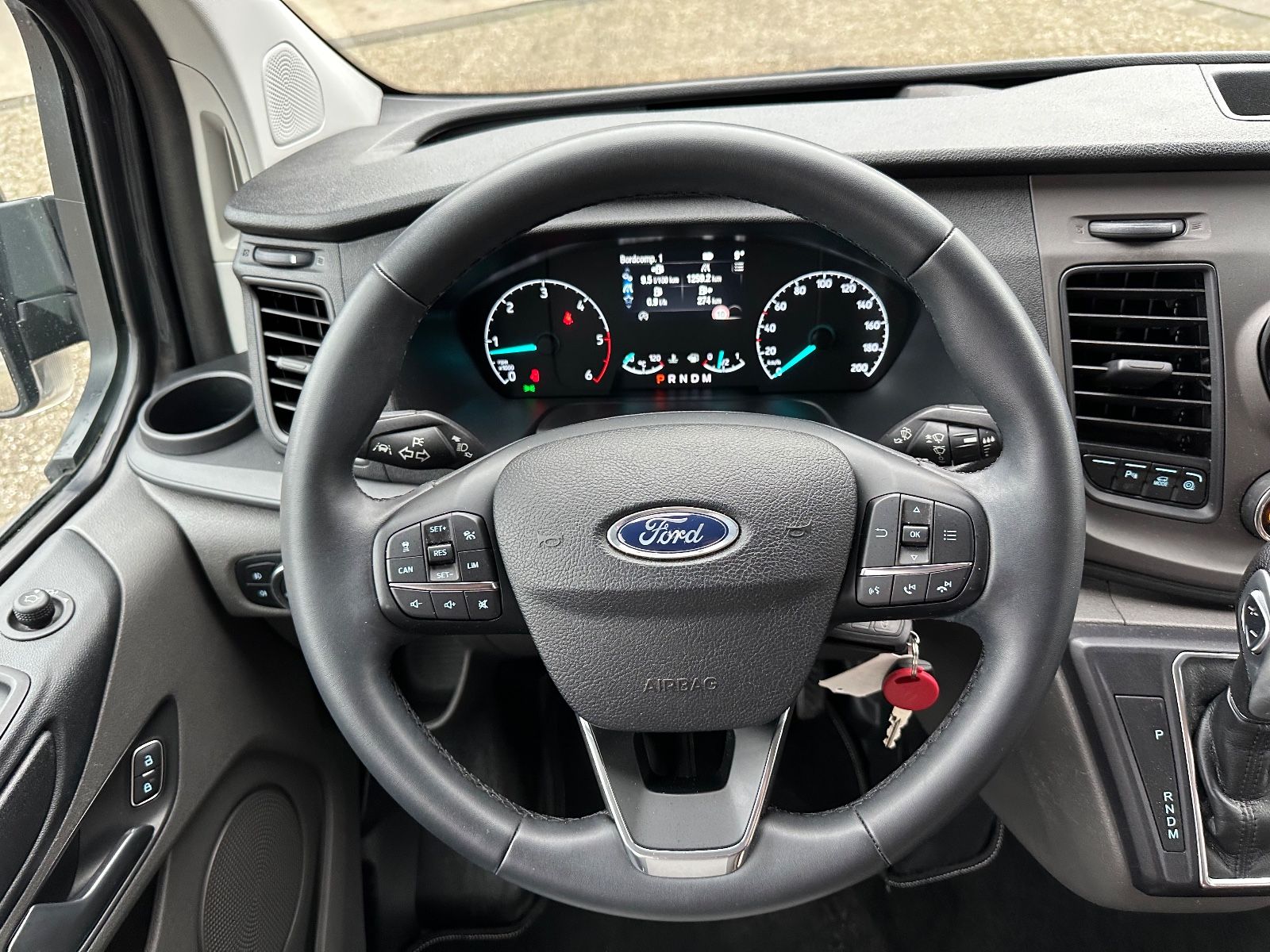 Fahrzeugabbildung Ford Transit Dreamer CapLand 2.0 TDCi AHK/Xenon/Navi