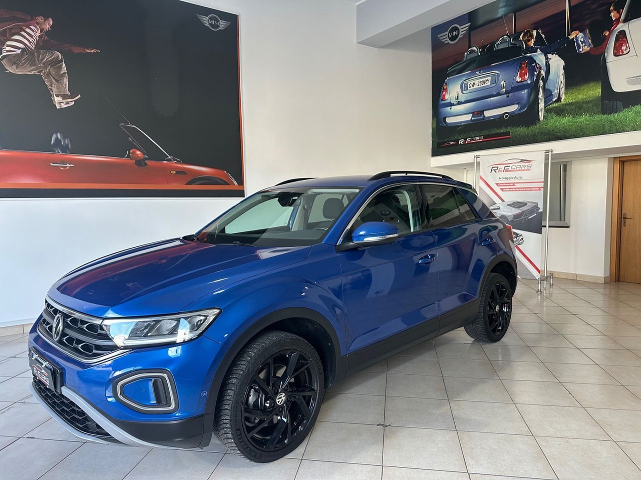 Volkswagen T-Roc 2.0 TDI SCR 150 CV DSG Style Bl imagem 2