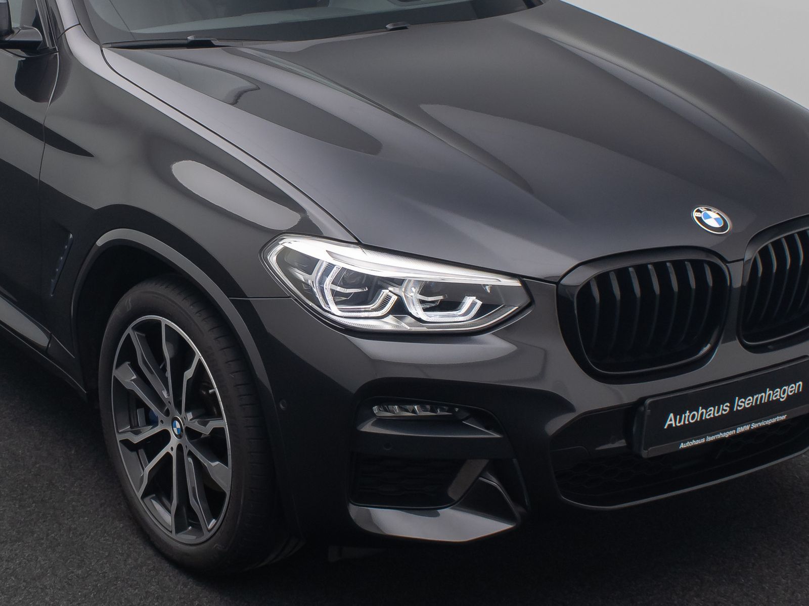 Fahrzeugabbildung BMW X3 xD30d M Sport DAB HUD Panorama AHK TV 20Zoll