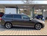 Volkswagen Ich verkaufe mein Auto - Volkswagen Passat: Unfallwagen